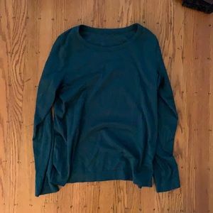 Lulu green athletic long sleeve